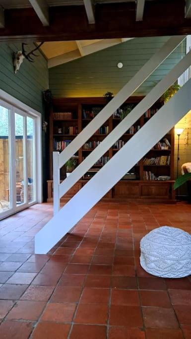 Comfortable Chalet In A Unique Location In Forest Essen Екстериор снимка